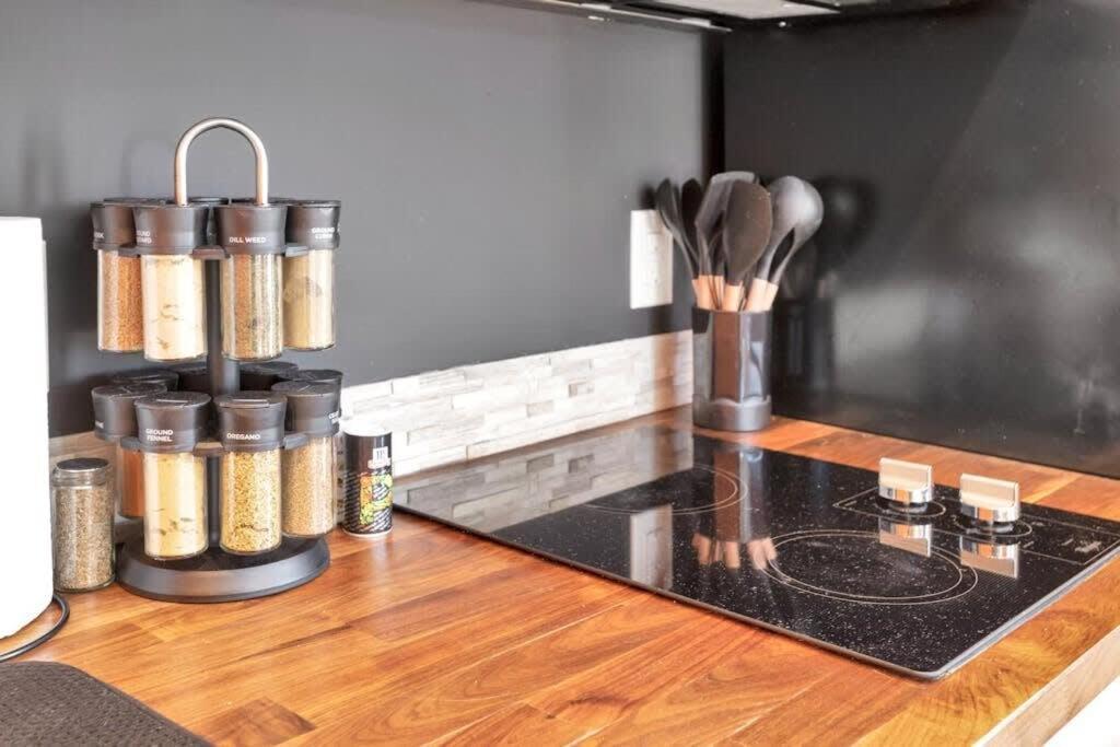 Cozy 1 Bedroom Apt Kitchen Central Danbury Esterno foto